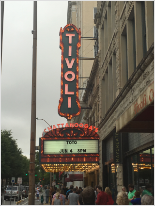 Toto at the Tivoli