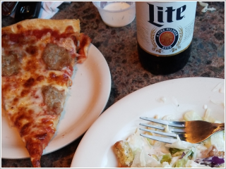 Longos Pizzeria in Mentor